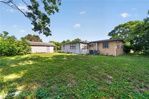 1846 Maple Dr, Fort Myers, FL 33907 - Photo 31
