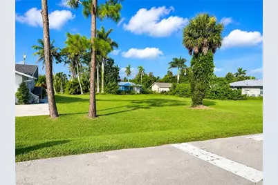 5419 Avenue E, Bokeelia, FL 33922 - Photo 3