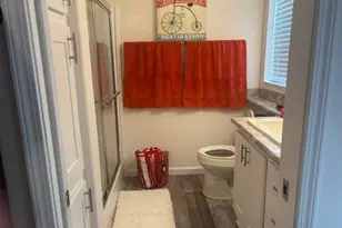 302 Shoreland Dr, Fort Myers, FL 33905 - Photo 17