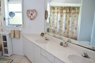 4551 Bartlett Pkwy, Captiva, FL 33924 - Photo 13