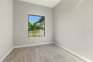 131 Kismet Pkwy E, Cape Coral, FL 33909 - Photo 7