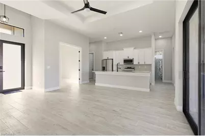 131 Kismet Pkwy E, Cape Coral, FL 33909 - Photo 5