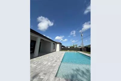 131 Kismet Pkwy E, Cape Coral, FL 33909 - Photo 3