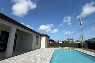 131 Kismet Pkwy E, Cape Coral, FL 33909 - Photo 3