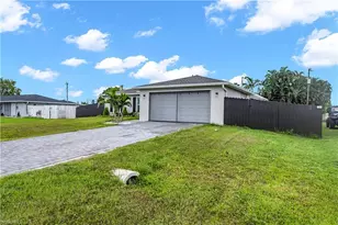 1307 SW 13th Terrace, Cape Coral, FL 33991 - Photo 3