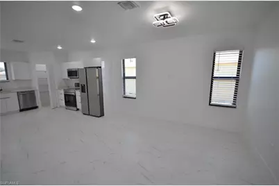 3121 Thomas St, Fort Myers, FL 33916 - Photo 9