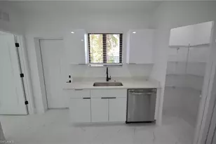 3121 Thomas St, Fort Myers, FL 33916 - Photo 11