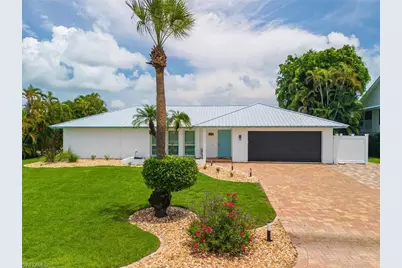1477 Albatross Rd, Sanibel, FL 33957 - Photo 3