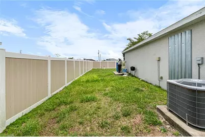 1501 NE 33rd St, Cape Coral, FL 33909 - Photo 37