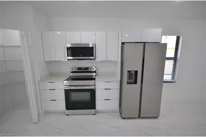2267 French St, Fort Myers, FL 33916 - Photo 15