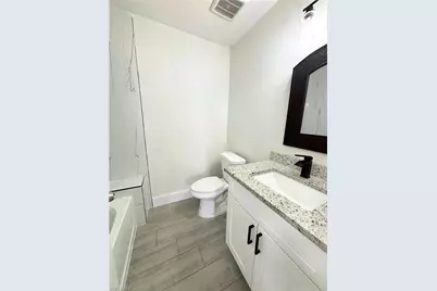559 Wood Ave, Fort Myers, FL 33905 - Photo 11