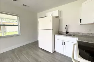 559 Wood Ave, Fort Myers, FL 33905 - Photo 5