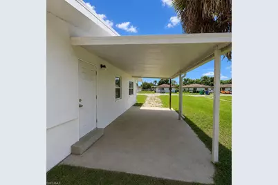 559 Wood Ave, Fort Myers, FL 33905 - Photo 1