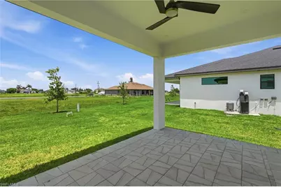 321 NE 15th Ter, Cape Coral, FL 33909 - Photo 37