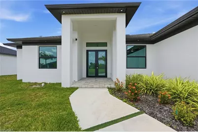 321 NE 15th Ter, Cape Coral, FL 33909 - Photo 7