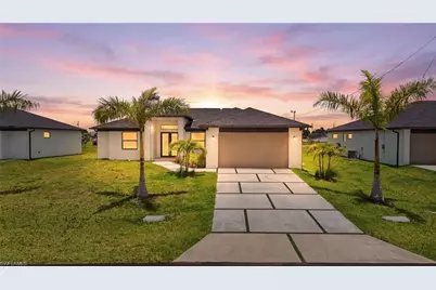 321 NE 15th Ter, Cape Coral, FL 33909 - Photo 3