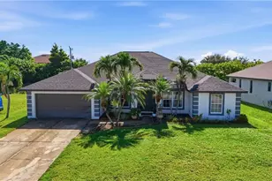 2701 NE 1st Pl, Cape Coral, FL 33909 - Photo 25