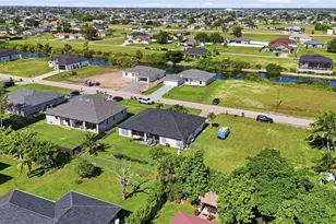 2701 NE 1st Pl, Cape Coral, FL 33909 - Photo 43