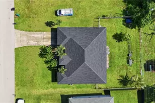 2701 NE 1st Pl, Cape Coral, FL 33909 - Photo 35