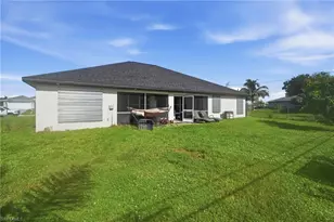 2701 NE 1st Pl, Cape Coral, FL 33909 - Photo 33