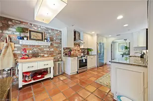 2430 McGregor Blvd, Fort Myers, FL 33901 - Photo 15