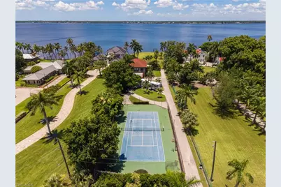 2430 McGregor Blvd, Fort Myers, FL 33901 - Photo 47