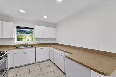 3314 Bassie Ct, Fort Myers, FL 33916 - Photo 9