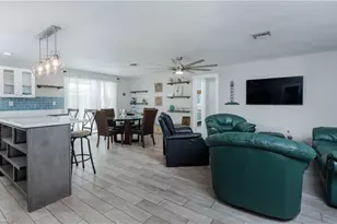5243 Sunnybrook Ct, Cape Coral, FL 33904 - Photo 3