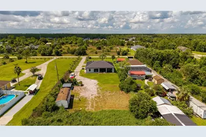 2806 45th Ave NE, Naples, FL 34120 - Photo 29