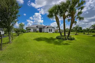 2806 45th Ave NE, Naples, FL 34120 - Photo 3