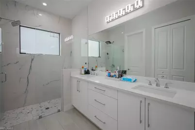 2806 45th Ave NE, Naples, FL 34120 - Photo 17