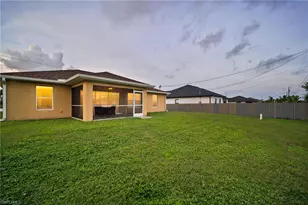 524 Tropicana Parkway W, Cape Coral, FL 33993 - Photo 25