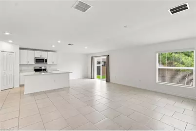 1904 NE 6th Ave, Cape Coral, FL 33909 - Photo 9