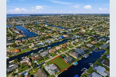 1907 SE 37th Ter, Cape Coral, FL 33904 - Photo 3