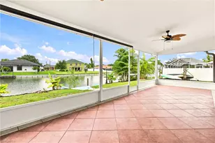28 NE 19th Ct, Cape Coral, FL 33909 - Photo 9