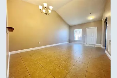 4175 Castilla Cir #203, Fort Myers, FL 33916 - Photo 5
