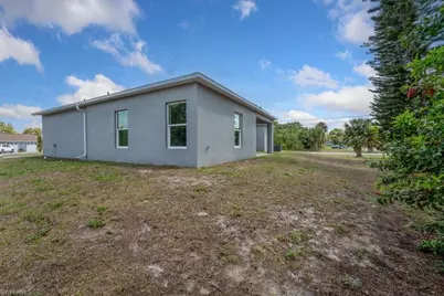 15 Hampton Ave, Lehigh Acres, FL 33936 - Photo 35