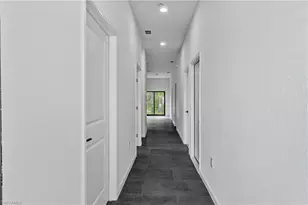601 Hawthorne Ave S, Lehigh Acres, FL 33974 - Photo 3