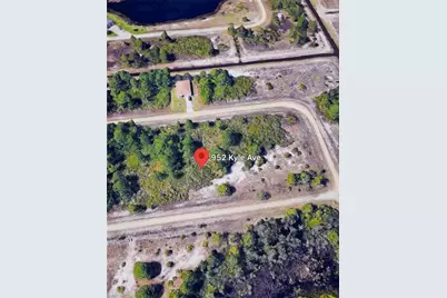 952 Kyle Ave, Lehigh Acres, FL 33974 - Photo 3