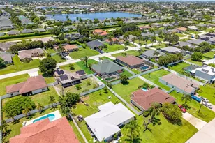 1805 SW 4th Ave, Cape Coral, FL 33991 - Photo 5