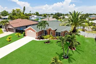 1805 SW 4th Ave, Cape Coral, FL 33991 - Photo 3