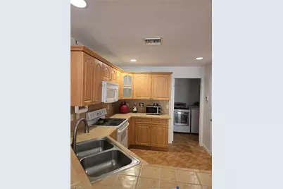 423 NW 26th Pl, Cape Coral, FL 33993 - Photo 1