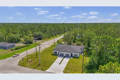 603 Hawthorne Ave S, Lehigh Acres, FL 33974 - Photo 23