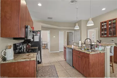 2909 SW 38th St, Cape Coral, FL 33914 - Photo 13