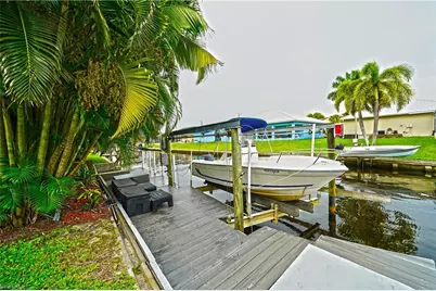7228 Reymoor Dr, North Fort Myers, FL 33917 - Photo 5