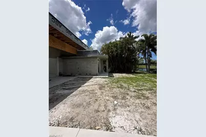 3105 NW 17th Ln, Cape Coral, FL 33993 - Photo 11
