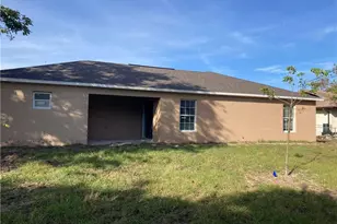 117 NE 7th Ave, Cape Coral, FL 33909 - Photo 3