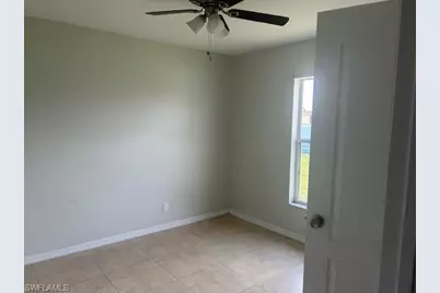 3208 NE 14th Ct, Cape Coral, FL 33909 - Photo 11