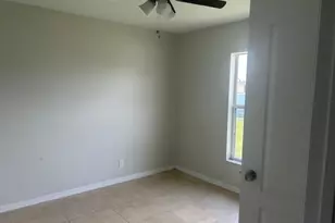 3208 NE 14th Ct, Cape Coral, FL 33909 - Photo 11