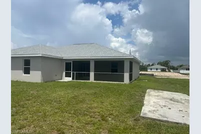 3208 NE 14th Ct, Cape Coral, FL 33909 - Photo 13